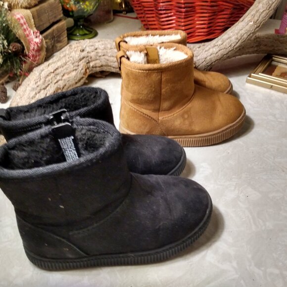 2 Pairs Size 8 Toddler Cat & Jack Faux Suede Furry Lined Winter Boots - Picture 3 of 9